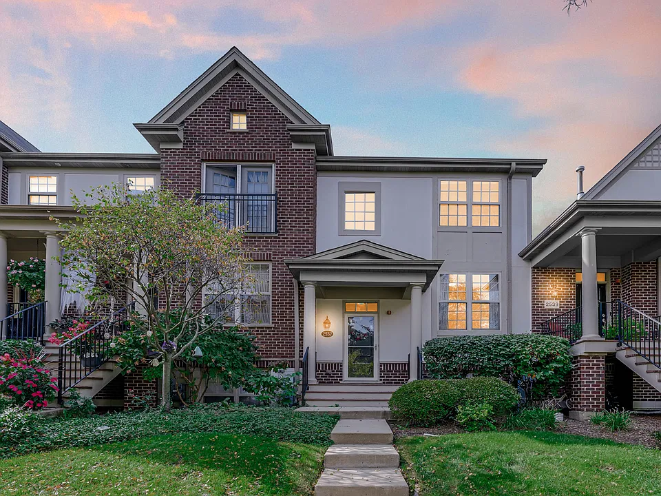 2537 Waterbury Ln