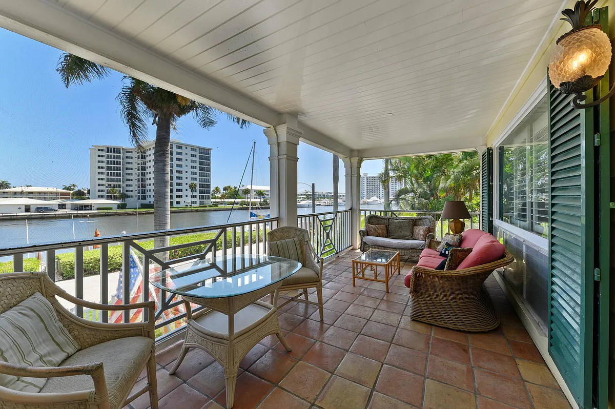 Building Photo - 24 Marine Way