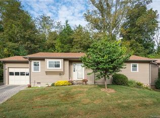 1 Hedgerose Ct #C, Asheville, NC 28805