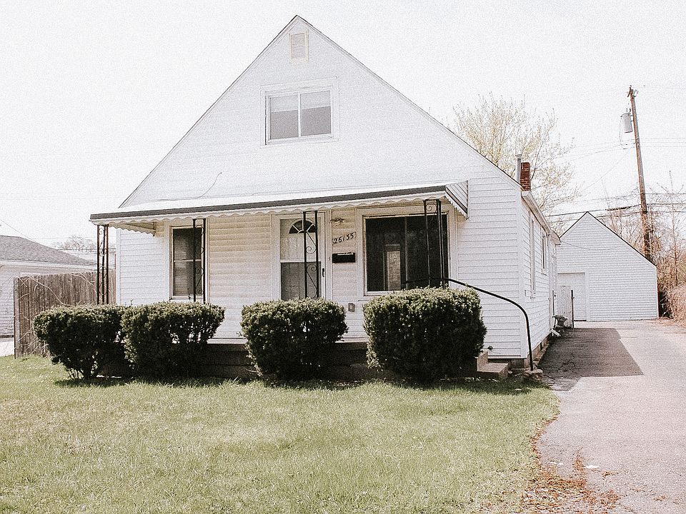 1st image of 26135 Groveland St