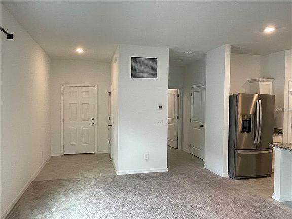 3rd image of 5868 Bullock Pl