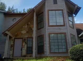 779 Heritage Oaks Dr, Stone Mountain, GA 30088