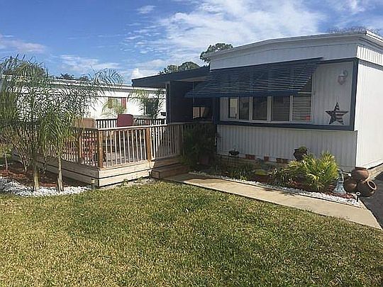 1st image of 152 N Lake Dr