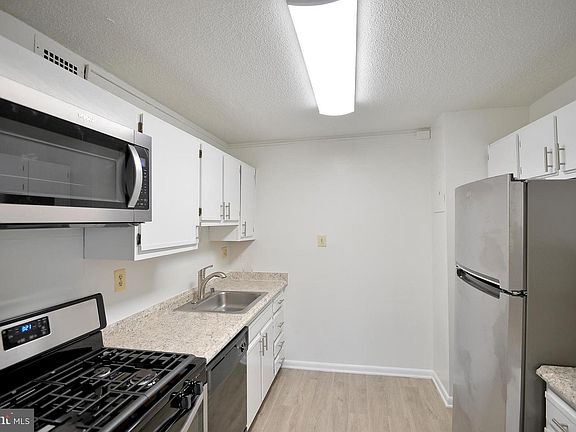 3rd image of 2500 N Van Dorn St APT 822