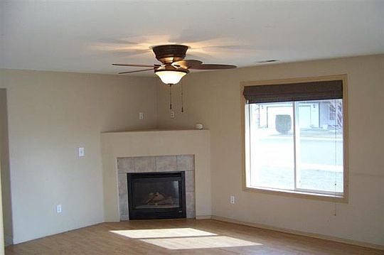 4th image of 8203 Camano Dr