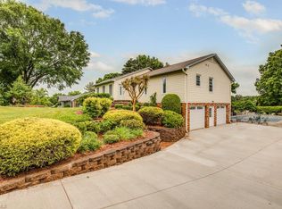 3686 Tanglebrook Trl, Clemmons, NC 27012