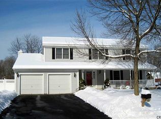 7 Runnel Dr, Schenectady, NY 12304