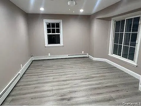1050 Sullivan St — Photo 3