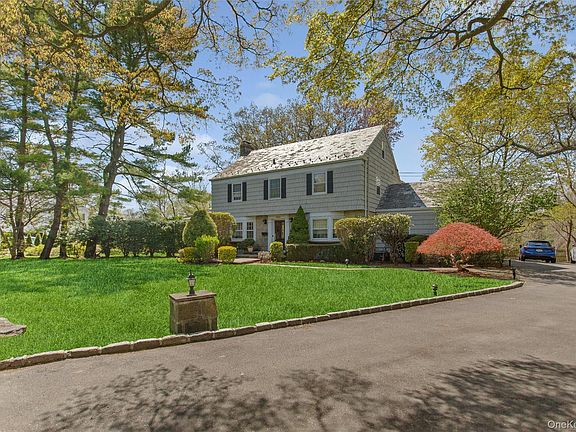 3rd image of 1360 Boxwood Dr W