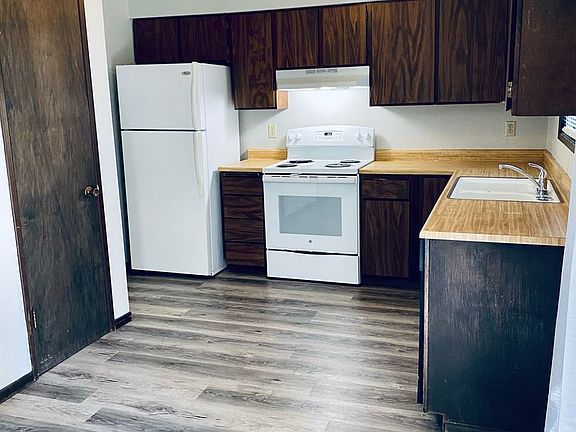 4th image of 9612 & 9614 E Dalton Ave #1