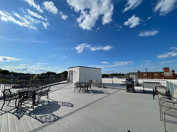 5th image of 1001 Monticello Ave APT 202