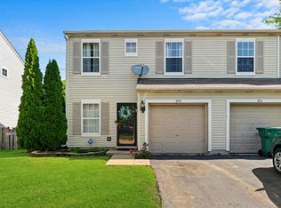 253 Williamsburg Ct, Romeoville, IL 60446