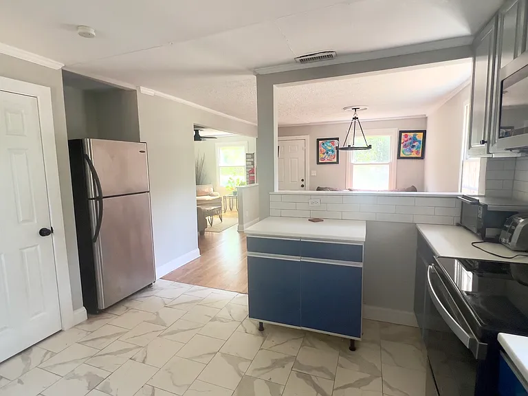 740 Casplan St SW — Photo 6
