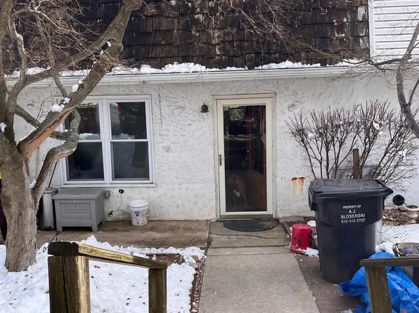 44 Townview Dr Building H, West Grove, PA 19390