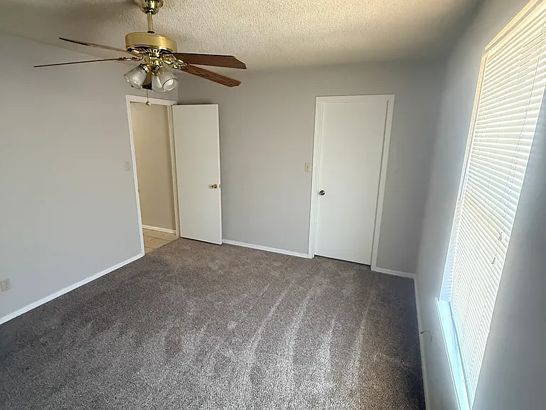 828 Hardy Springs Cir #C — Photo 5