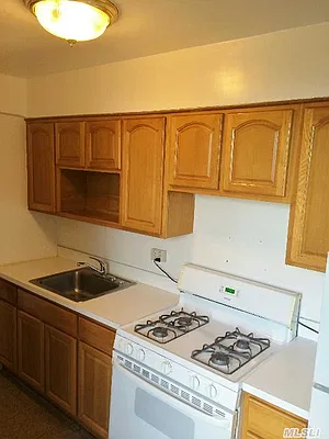 Rented by Prime Realty | media 4