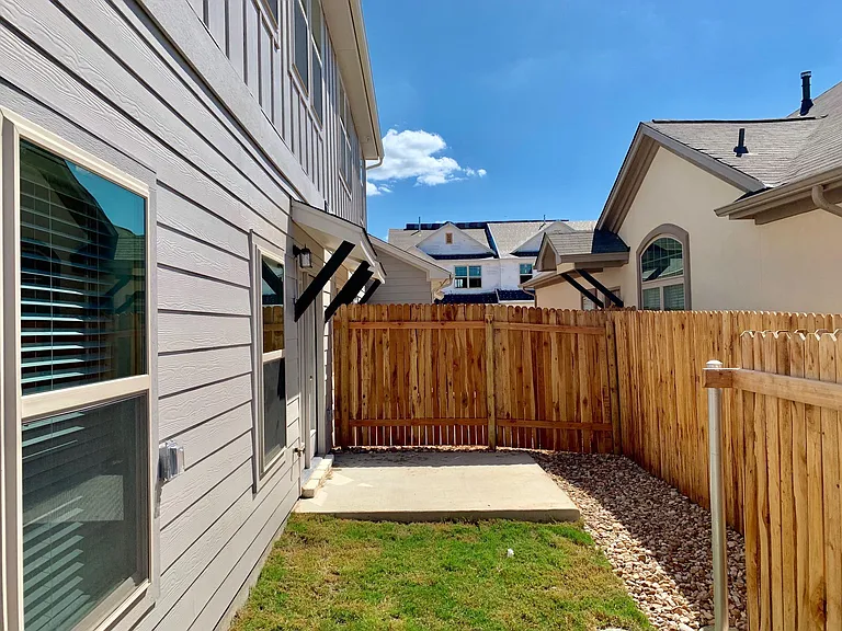 11806 Bracco Dr — Photo 21