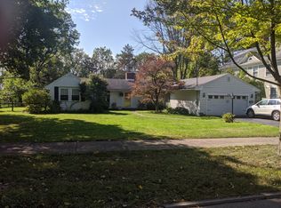 76 Monroe St, Honeoye Falls, NY 14472