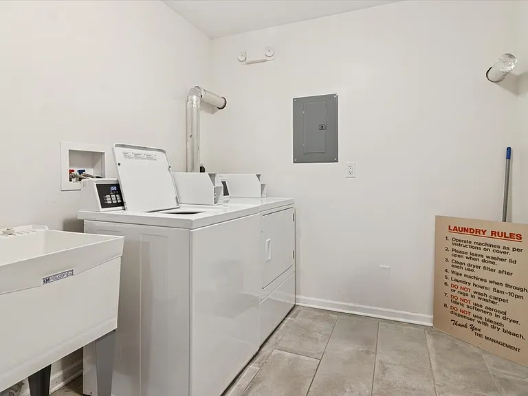 600 S East St #104 — Photo 9