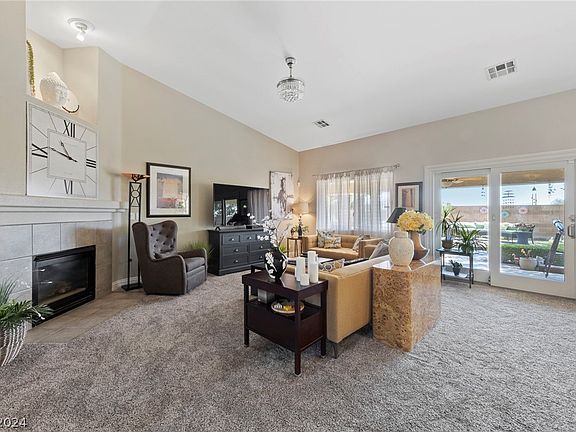 3rd image of 10632 Piombino St