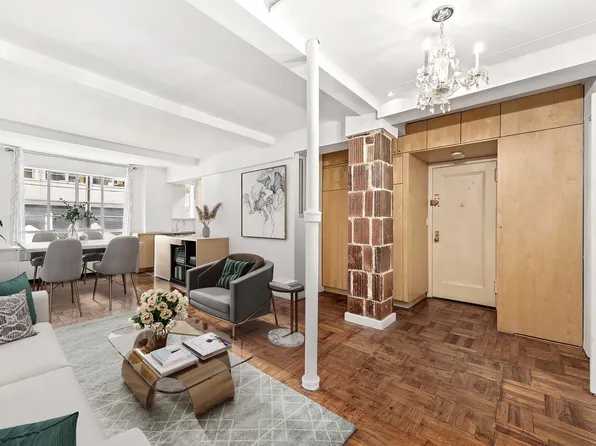 140 East 40th Street image 1 of 7