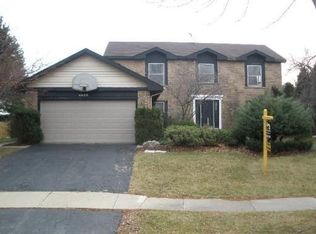 4020 Lindenwood Ln, Northbrook, IL 60062