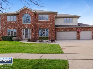 10513 Sharon Ln, Mokena, IL 60448