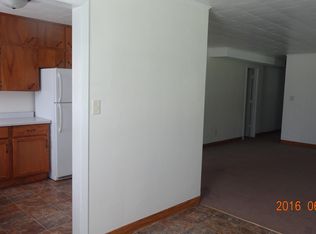 402 E Foster Rd #3, Iowa City, IA 52245