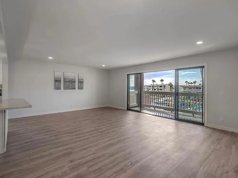 4705 Marina Dr #10-10-10 — Photo 25