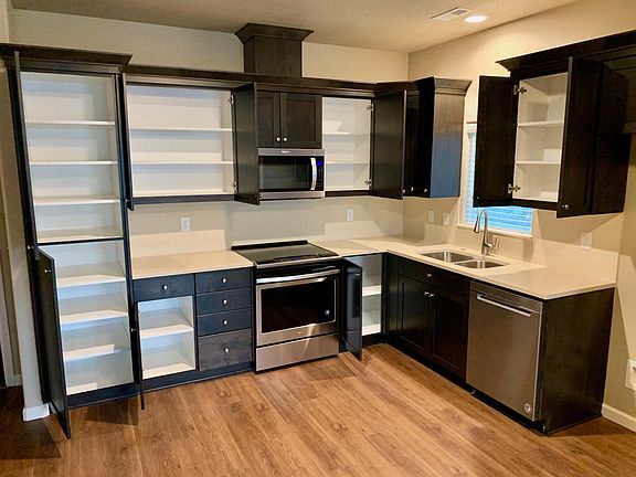 Great Kitchen Storage!