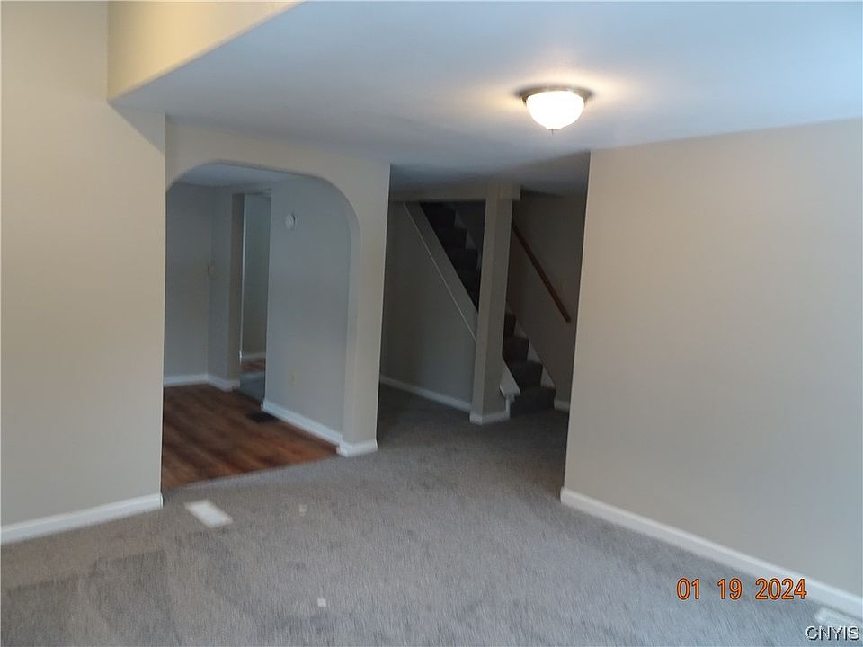 413 W Elm St, Oneida, NY 13421 Zillow