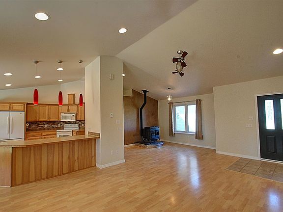 2nd image of 2601 17th Ave