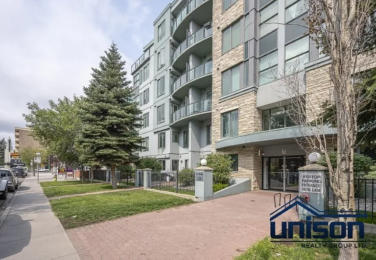 328 S 21st Ave SW #404 — Photo 23