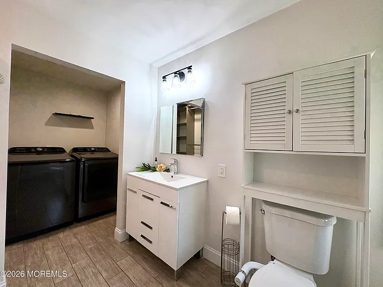 628 Columbia Ave — Photo 9
