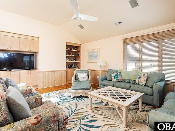 3rd image of 185 Ocean Front Dr