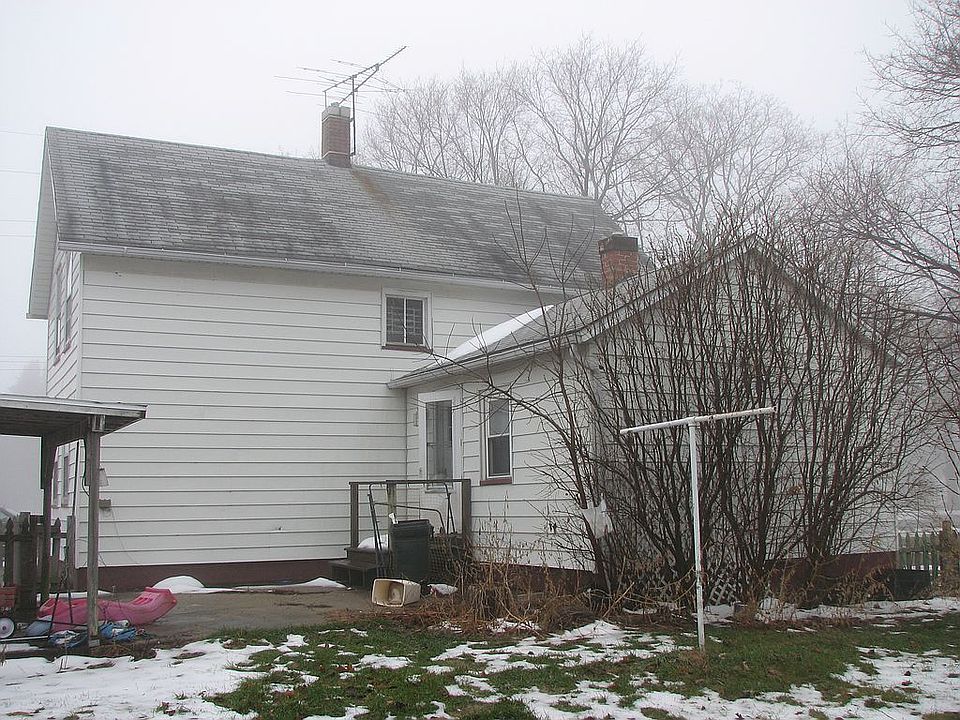 2nd image of 209 N Ottawa St