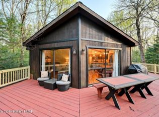 56 Dryden Dr, Albrightsville, PA