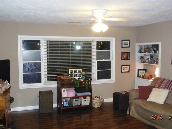 bay window in living