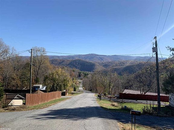 5th image of 3725 Jacob Dr