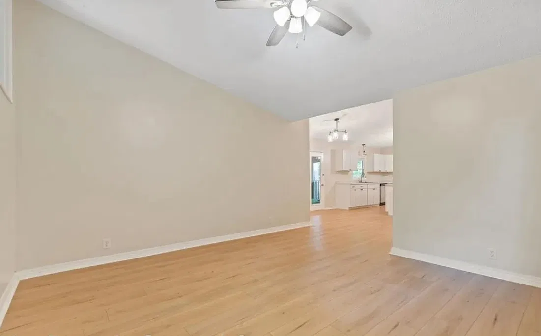 2 bed, 1250 sqft, $1,595 — Photo 3