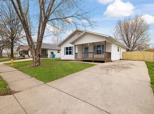 1114 N Heartland Ave, Springfield, MO 65802