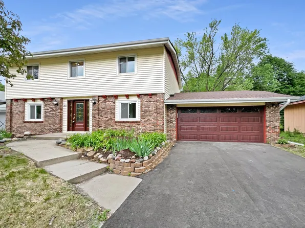 1613 Briardale Rd NE, Fridley, MN 55432