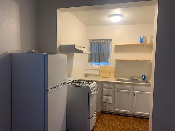 613 W Jackson St APT 3, Muncie, IN 47305