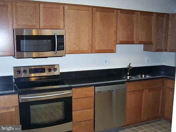 2nd image of 2121 Jamieson Ave #1-1407