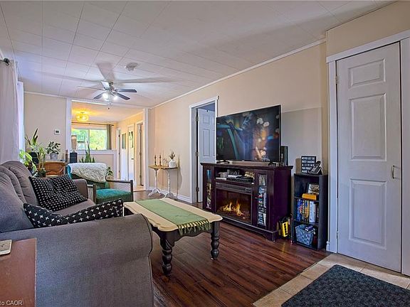 5th image of 34 Poplar Ave