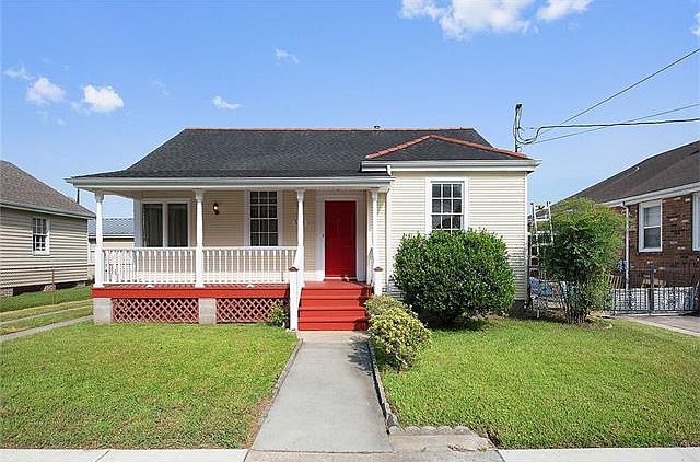 1st image of 571 Lebeau St