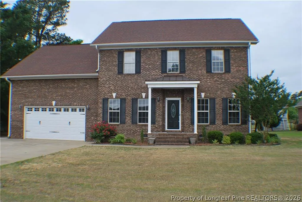 4 bed, 3.0 bath, 2623 sqft, $2,450 — Photo 1