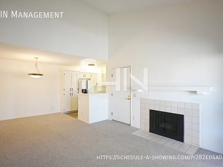 3674 Oakwood Ter #302 — Photo 7
