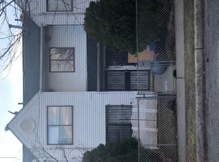 298 Lockman Ave, Staten Island, NY 10303