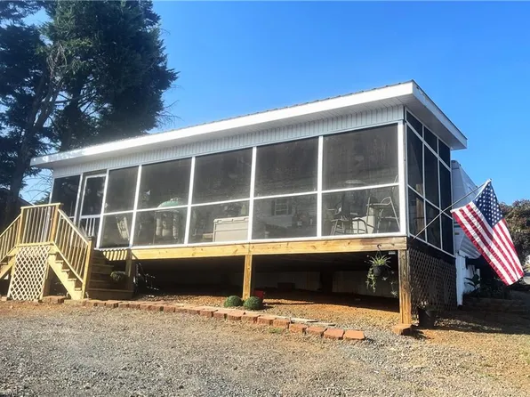 223 Grand View Dr, New London, NC 28127